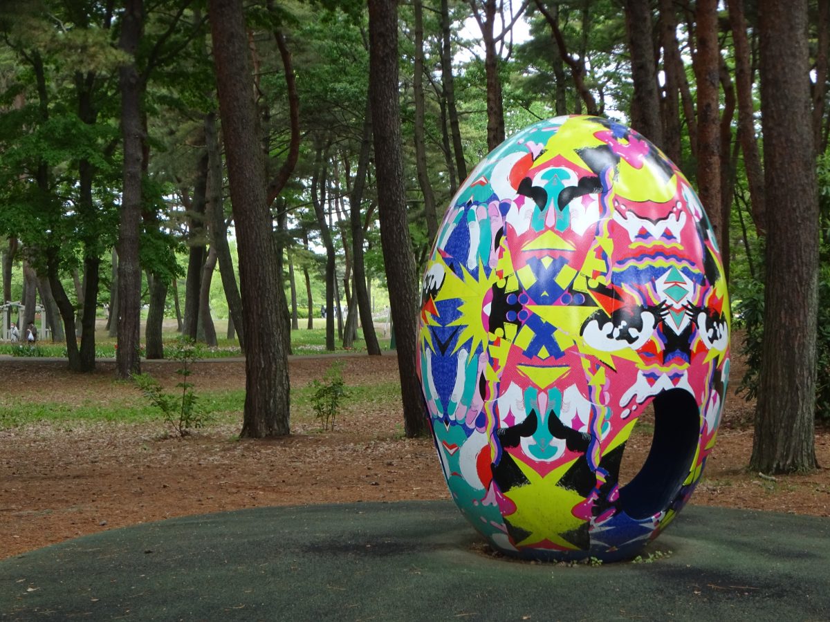 卵の森アート